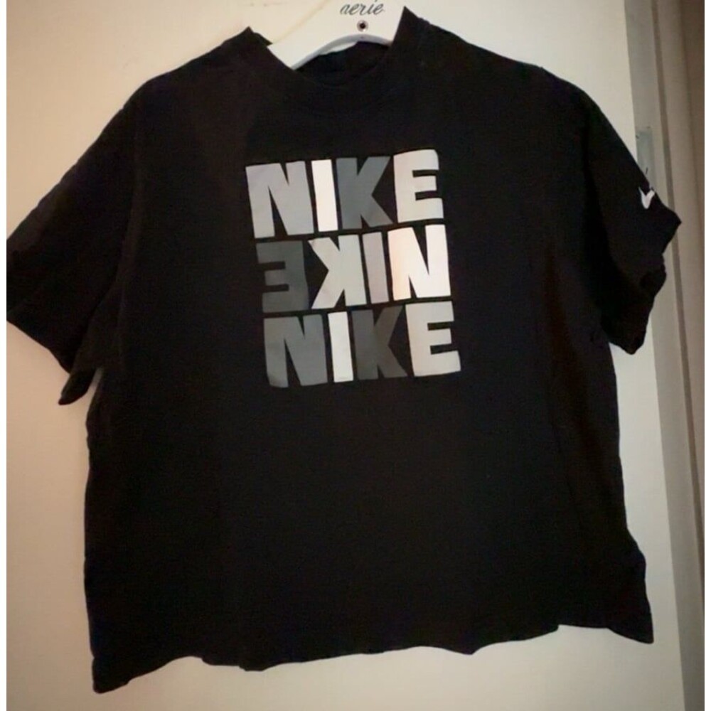nike tshirt